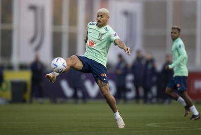 Richarlison rebate Mbappé sobre futebol sul-americano: 'Vai jogar na altitude para ver'