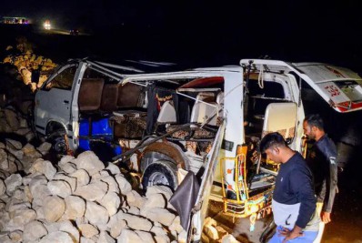 Acidente de ônibus deixa pelo menos 20 mortos no Paquistão