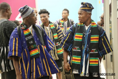 Fotos: estilo da seleção de Gana rouba cena no desembarque no Catar