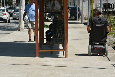 Prefeitura de Volta Redonda conclui reparo nas calçadas da Rua 33