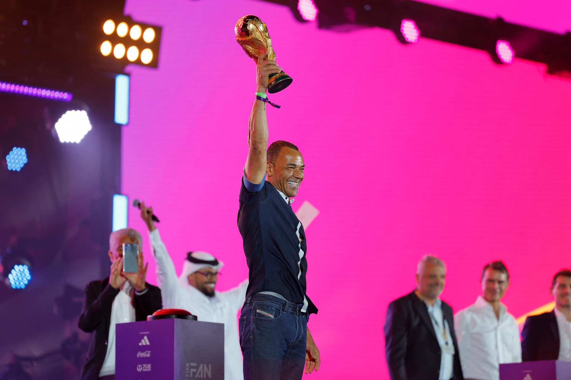 Cafu disputou quatro Copas do Mundo e chegou a tr&ecirc;s finais - AFP