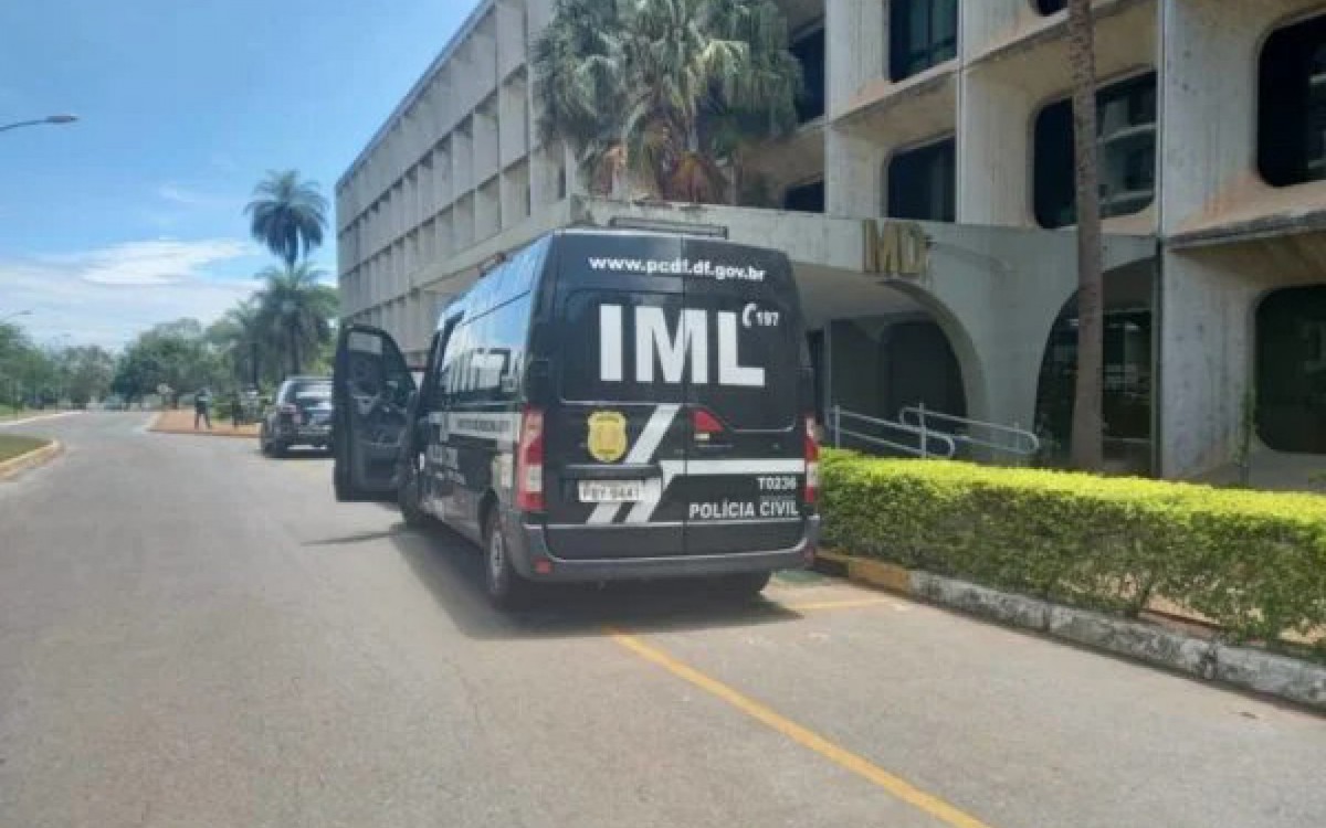 Felipe de Carvalho Sales, de 19 anos, atirou na cabe&ccedil;a do colega