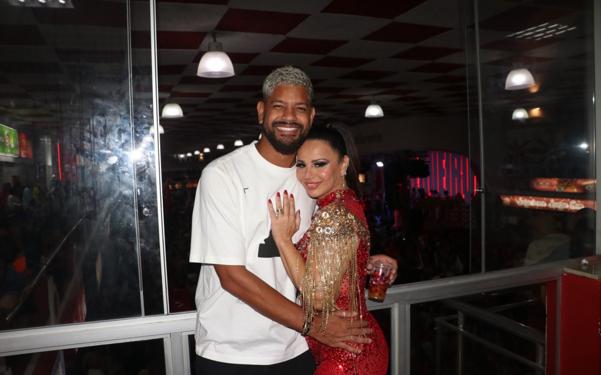 Viviane Ara&uacute;jo e o marido, Guilherme Milit&atilde;o