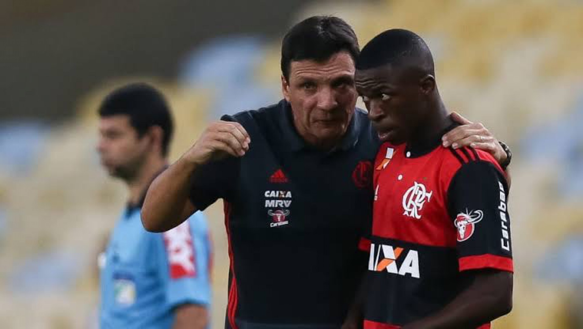 Z&eacute; Ricardo foi o t&eacute;cnico respons&aacute;vel por lan&ccedil;ar Vin&iacute;cius J&uacute;nior nos profissionais - Gilvan de Souza/Flamengo