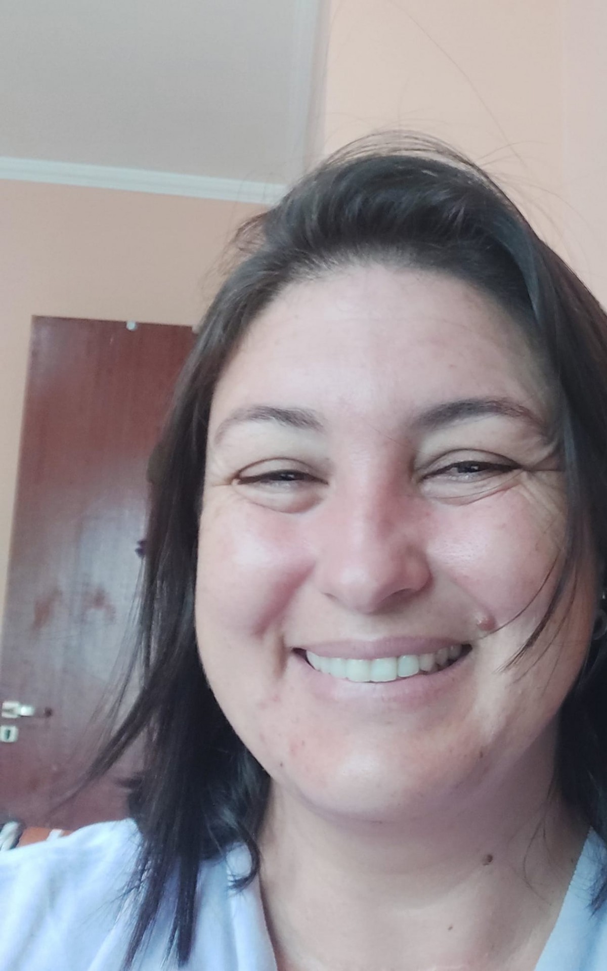 Cleicy Aparecida Vieira, de 48 anos, levou um tiro que acertou o rim e o intestino e precisará passar por cirurgia - Reprodução / Facebook