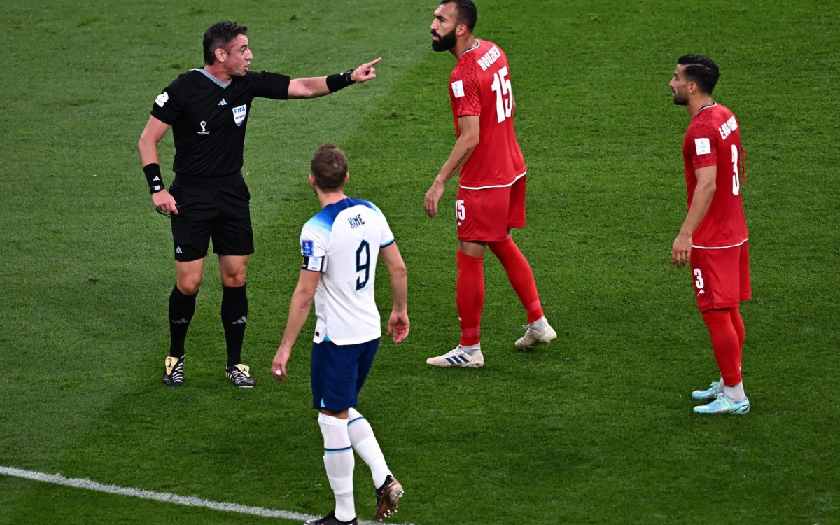 Inglaterra derrotou o Ir&atilde; nesta segunda