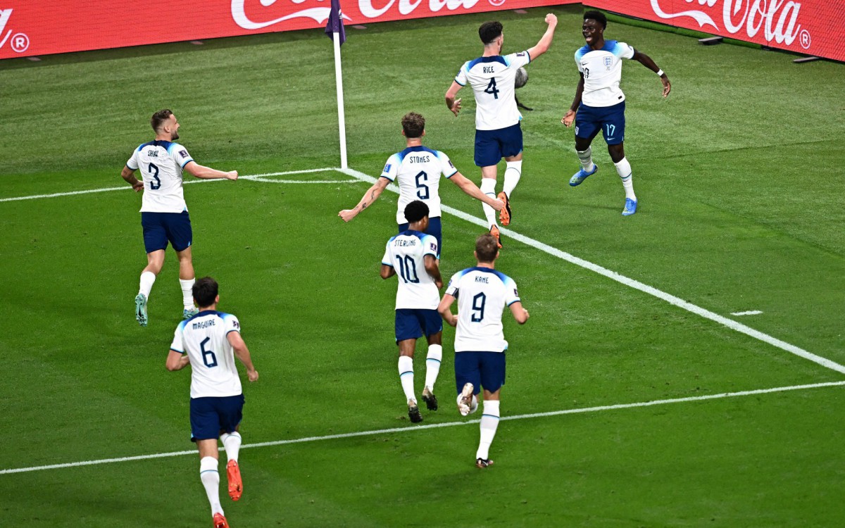 Inglaterra derrotou o Ir&atilde; nesta segunda