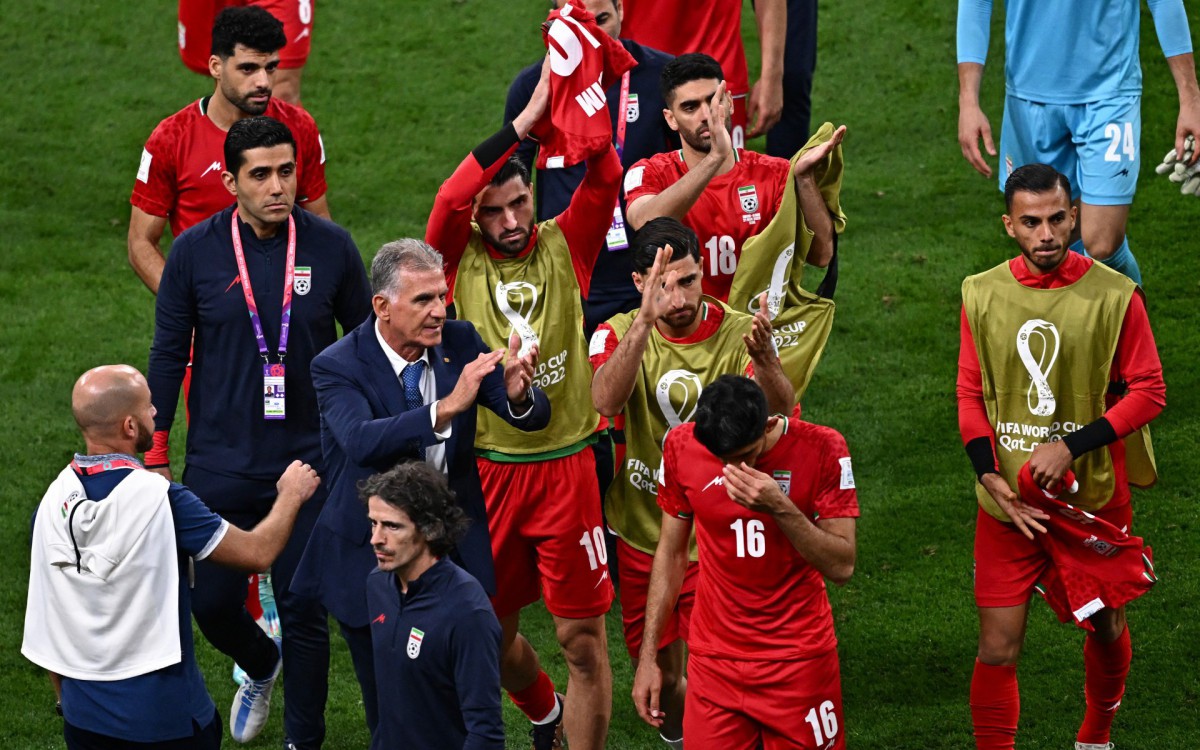 Inglaterra goleou o Ir&atilde; 