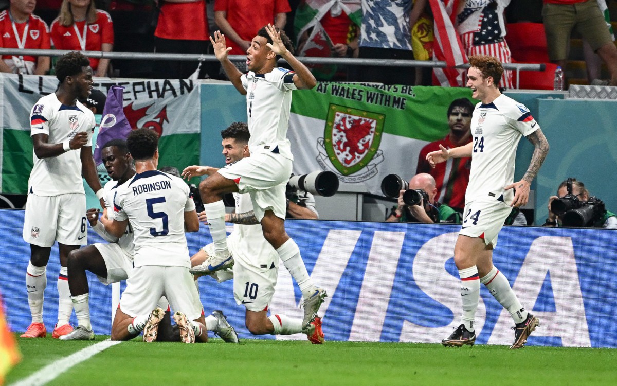 Festa da sele&ccedil;&atilde;o norte-americana com o gol de Timothy Weah