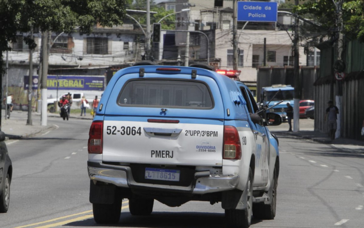 Policiamento reforçado no entorno da comunidade do Jacarezinho após três dias de intenso confronto - Marcos Porto/Agência O DIA