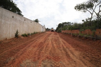 Prefeitura de Búzios faz obras de drenagem e pavimentação na localidade de Boa Vista, na Rasa