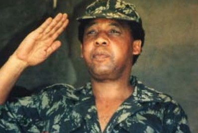 Tribunal sul-africano ordena libertação de assassino de herói da luta antiapartheid