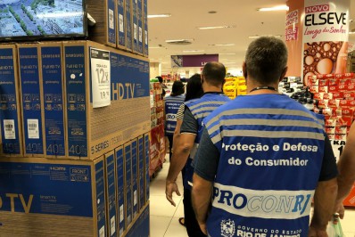 Às vésperas da Black Friday, Procon-RJ monitora preços de mais de 600 produtos 