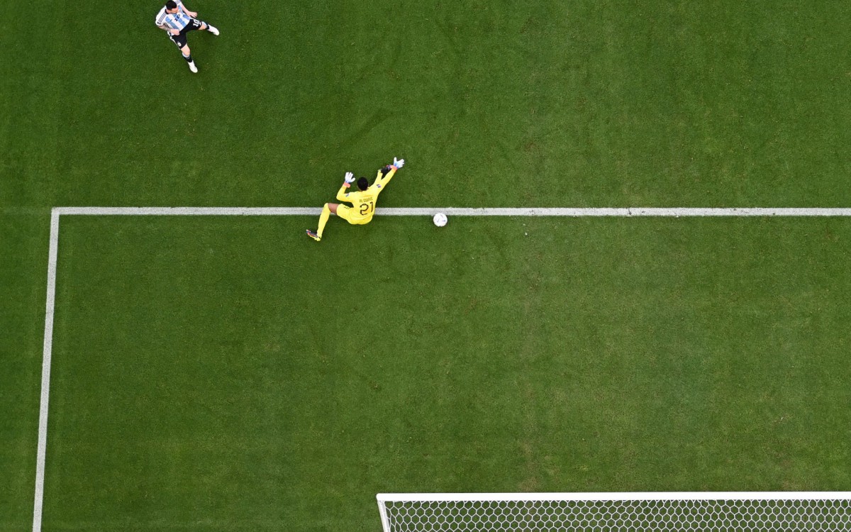 Argentina e Ar&aacute;bia Saudita abrem terceiro dia de Copa do Mundo