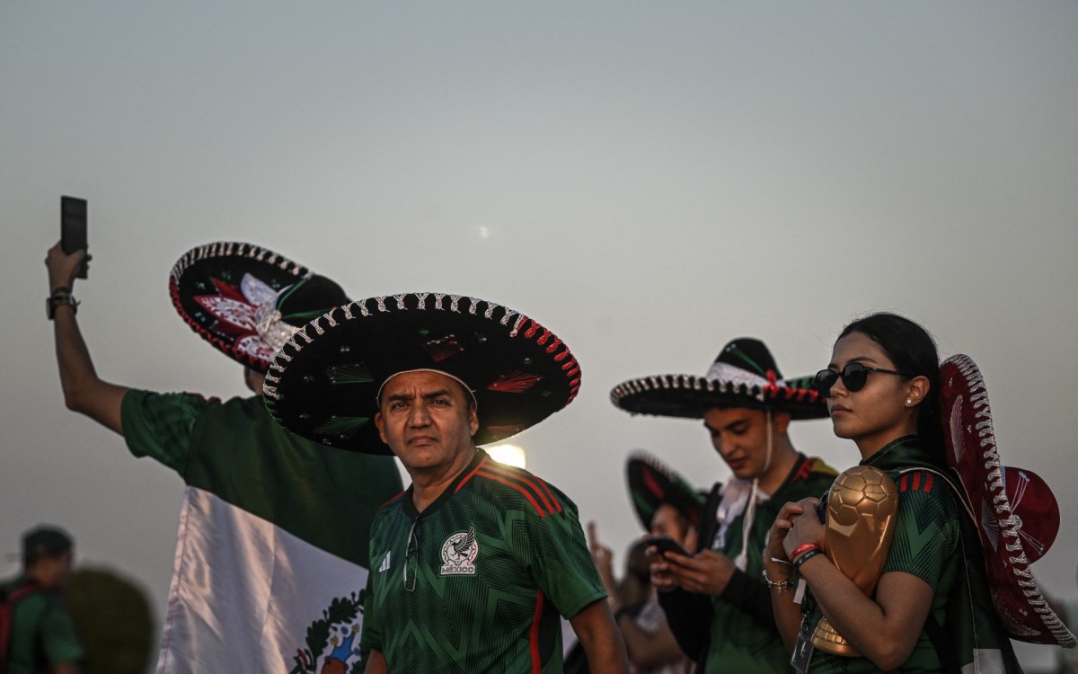 Os mexicanos com os famosos sombreros 