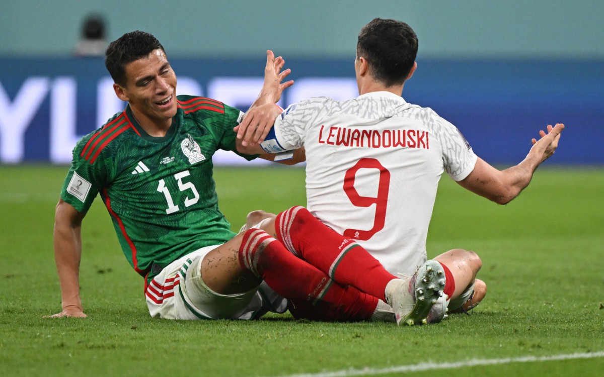 Lewandowski sofreu com a marca&ccedil;&atilde;o dos jogadores mexicanos 