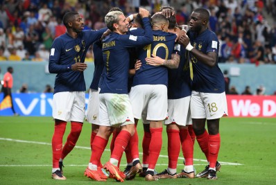 Atual campeã do mundo, França goleia a Austrália e estreia na Copa com vitória 