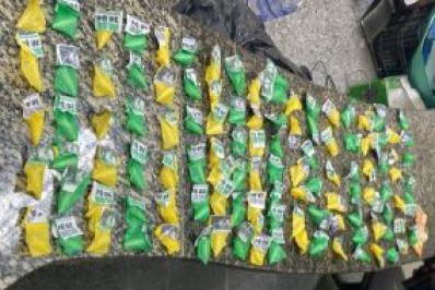 PM prende mulher com drogas em Araruama; ela estava em liberdade provisória