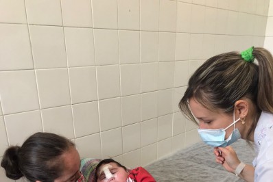 Nova Friburgo imuniza o primeiro bebê com a vacina pfizer baby contra a covid-19