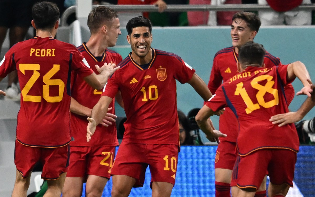 Espanha vence a Costa Rica e larga bem na Copa do Mundo