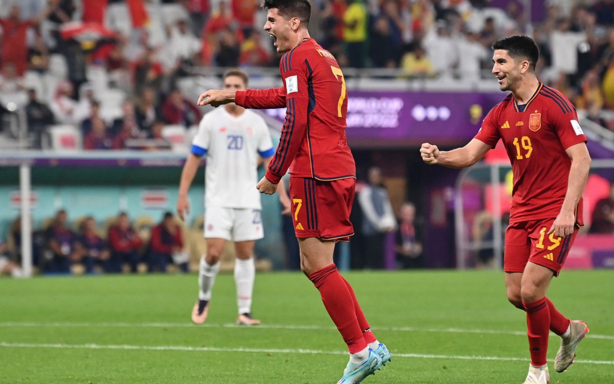 Espanha vence a Costa Rica e larga bem na Copa do Mundo