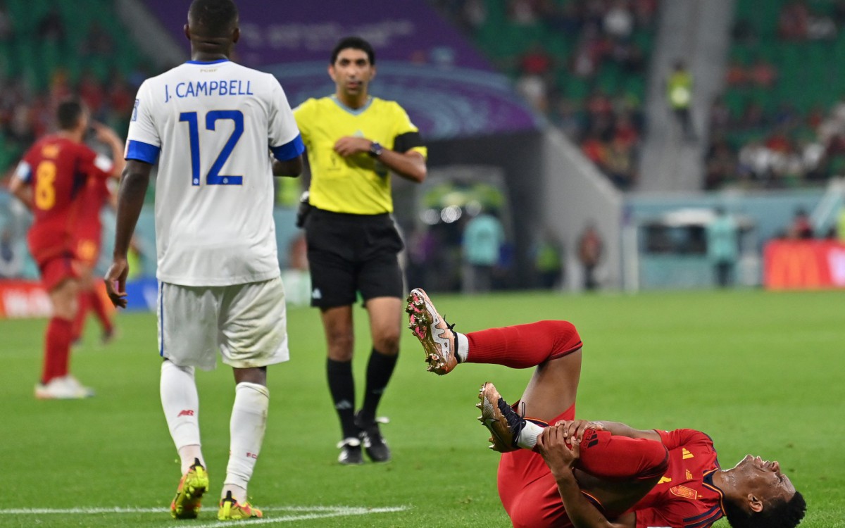 Espanha vence a Costa Rica e larga bem na Copa do Mundo