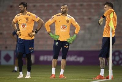 Regulares, experientes e elogiados por grandes técnicos, goleiros são ponto alto da Seleção no Catar