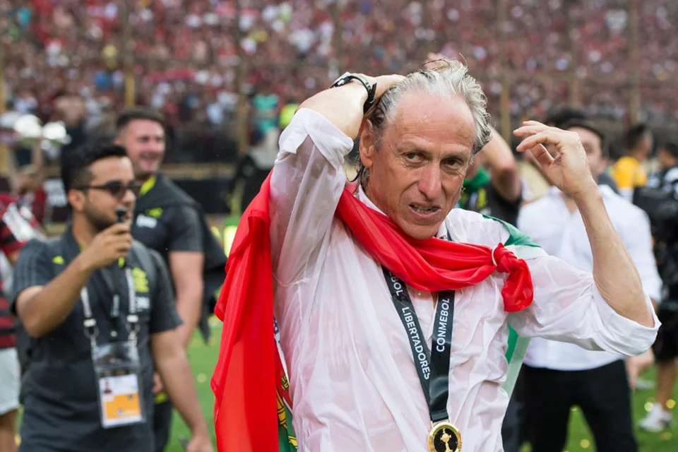 Flamengo muda postura inicial e cogita esperar por Jorge Jesus até o fim de maio