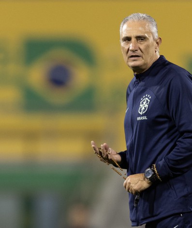 Seleção brasileira do técnico Tite tropeçou na estreia da Copa do Mundo de 2018 e não quer repetir em 2022
