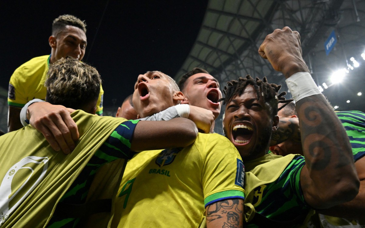 Brasil fez sua estreia na Copa do Mundo contra a S&eacute;rvia