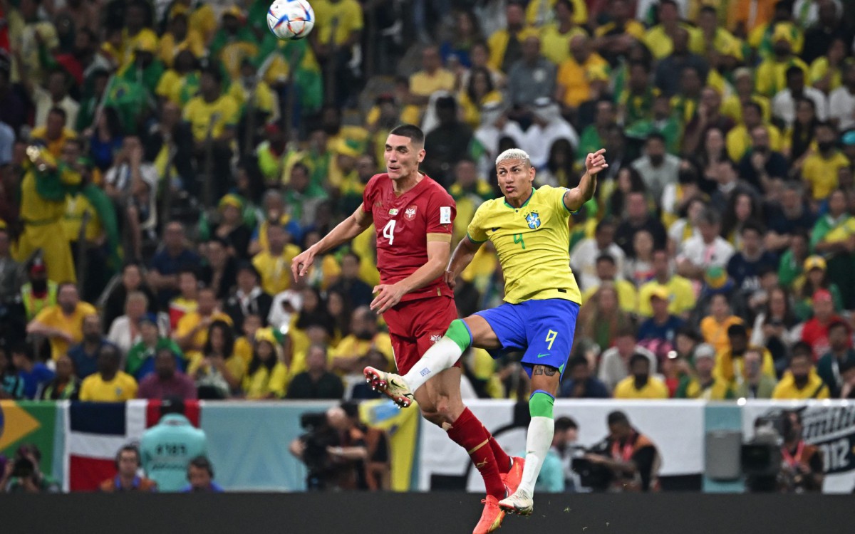 Brasil fez sua estreia na Copa do Mundo contra a S&eacute;rvia