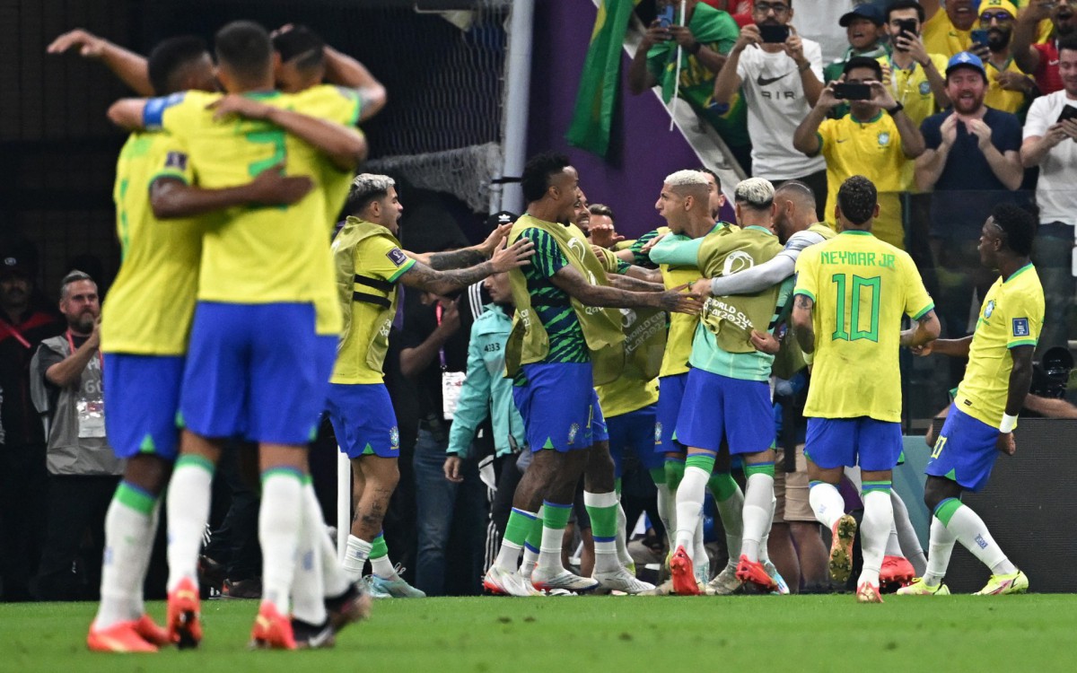 Brasil fez sua estreia na Copa do Mundo contra a S&eacute;rvia