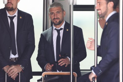 Arrascaeta lamenta não ter entrado na estreia do Uruguai e nega lesão: 'Decisão do treinador'