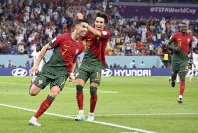 Cristiano Ronaldo bate recorde, e Portugal vence Gana na estreia