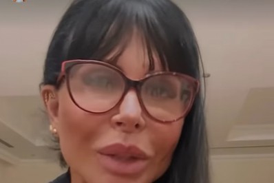 Após posar de biquíni no Catar, Gretchen rebate críticas: 'Conheço a cultura de vários países'