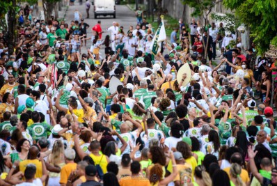 Imperatriz Leopoldinense realiza primeiro ensaio de rua para Carnaval 2023 no domingo