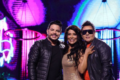 Calcinha Preta homenageia Paulinha Abelha durante gravação de novo DVD