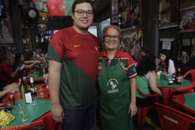 Jo&atilde;o Marcos e Hilda Cadavez, administradores do Cantinho das Concertinas, na CADEG, Mercado Municipal do Rio de Janeiro - Marcos Porto/Ag&ecirc;ncia O Dia