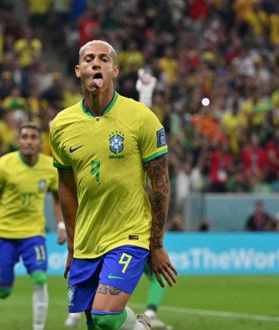 Brasil fez sua estreia na Copa do Mundo contra a Sérvia