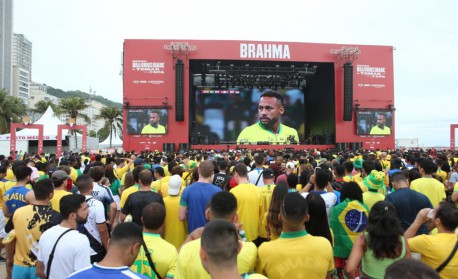 Após susto, Tite tranquiliza a torcida: 'O Neymar vai jogar a Copa