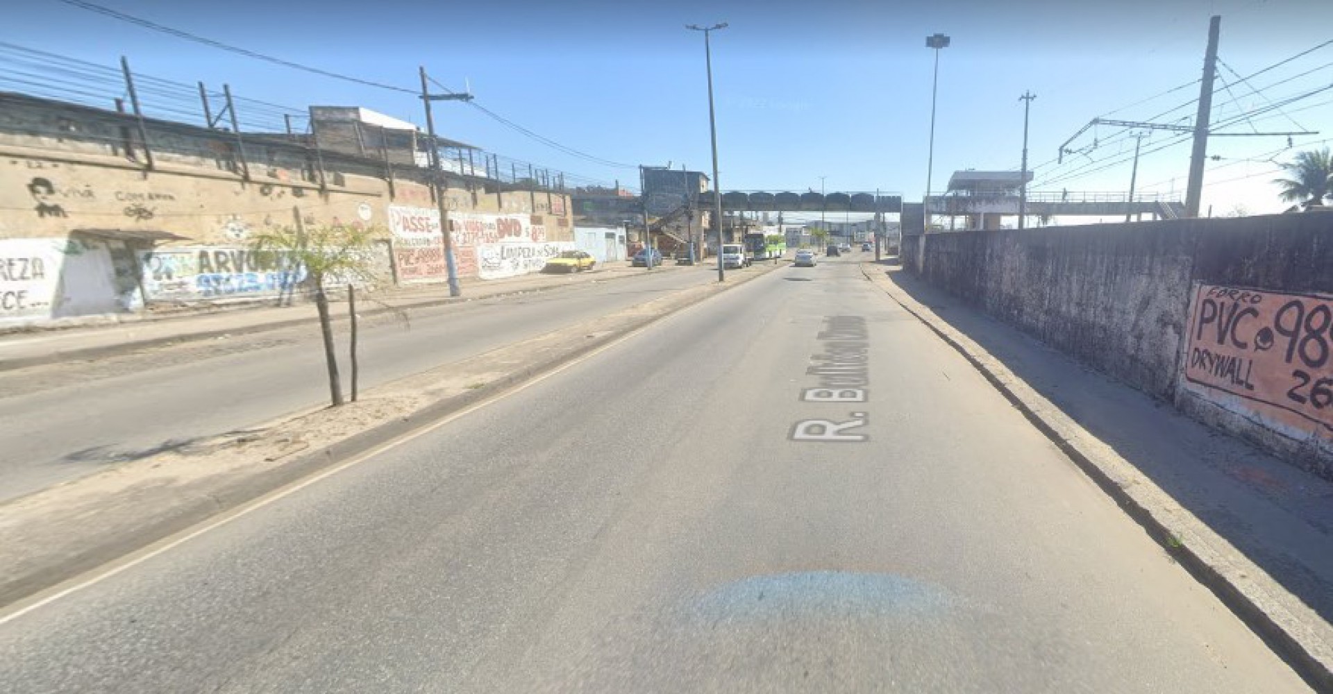 PM foi atacado quando passava pela Rua Bulhões Marcial, em Vigário Geral, próximo à estação de trem - Reprodução G Maps