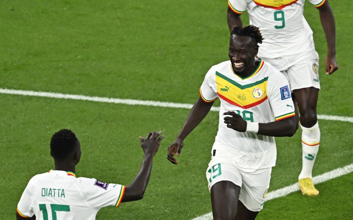 Famara Di&eacute;dhiou fez o segundo gol de Senegal na partida