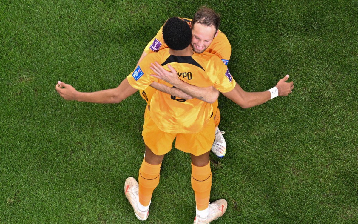 Holanda e Equador se enfrentaram nesta sexta-feira