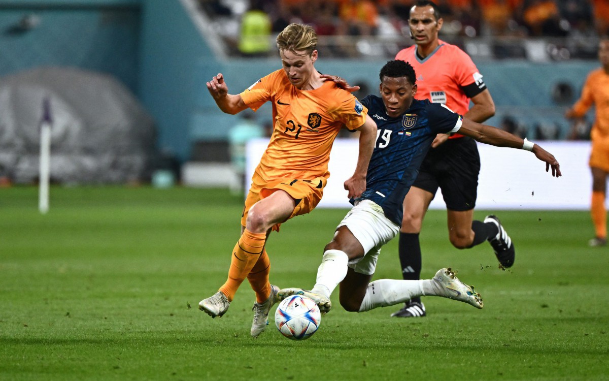 Holanda e Equador se enfrentaram nesta sexta-feira