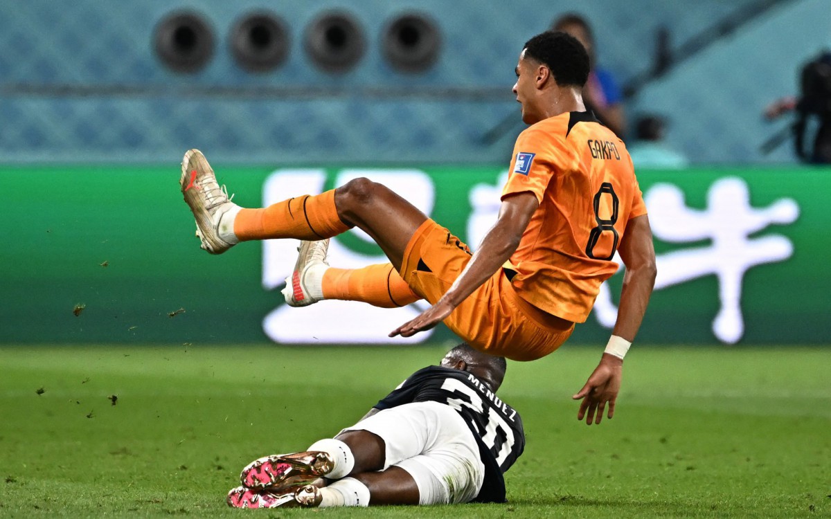 Holanda e Equador se enfrentaram nesta sexta-feira