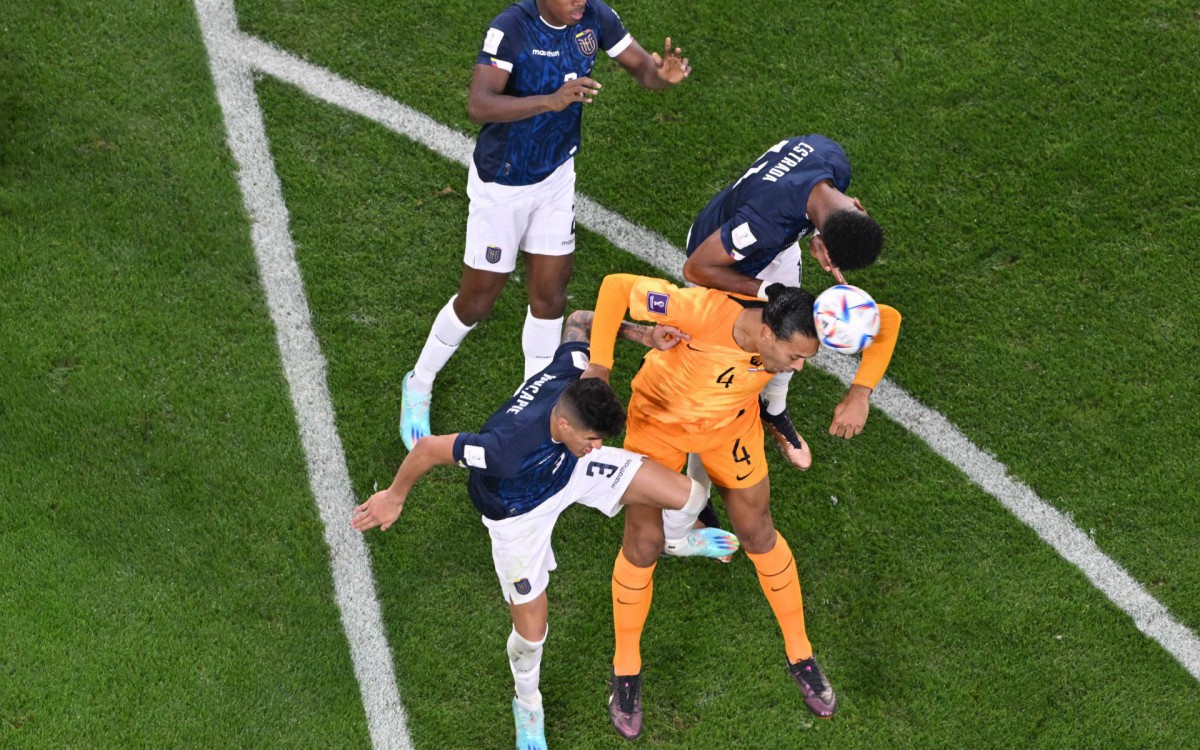 Holanda e Equador se enfrentaram nesta sexta-feira