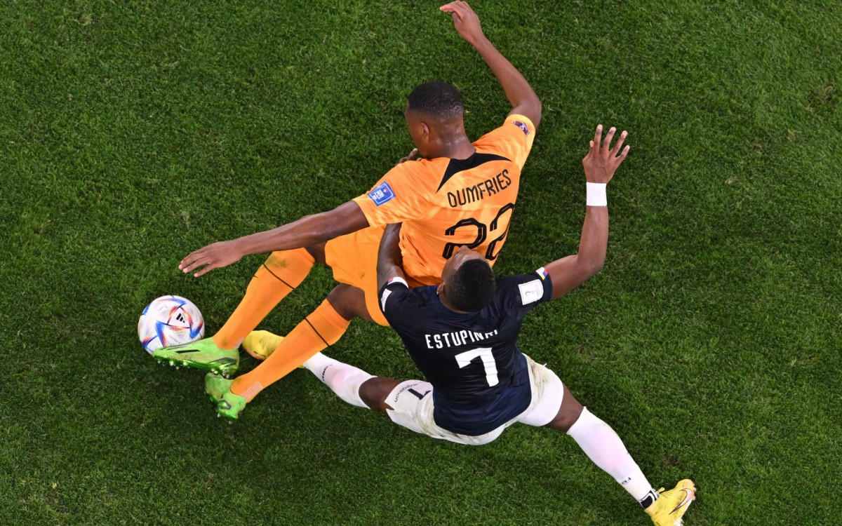 Holanda e Equador se enfrentaram nesta sexta-feira