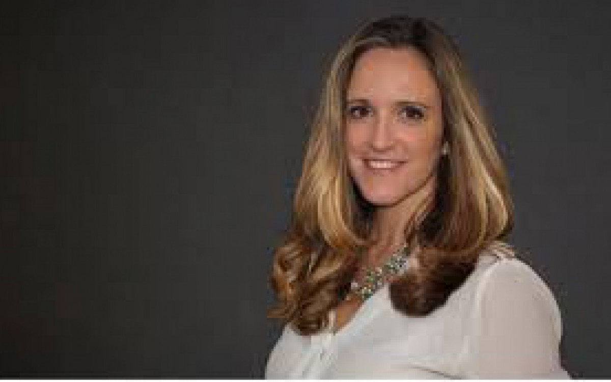 Viviane Piovarcsik - Gerente exclusiva de vendas da CVC 