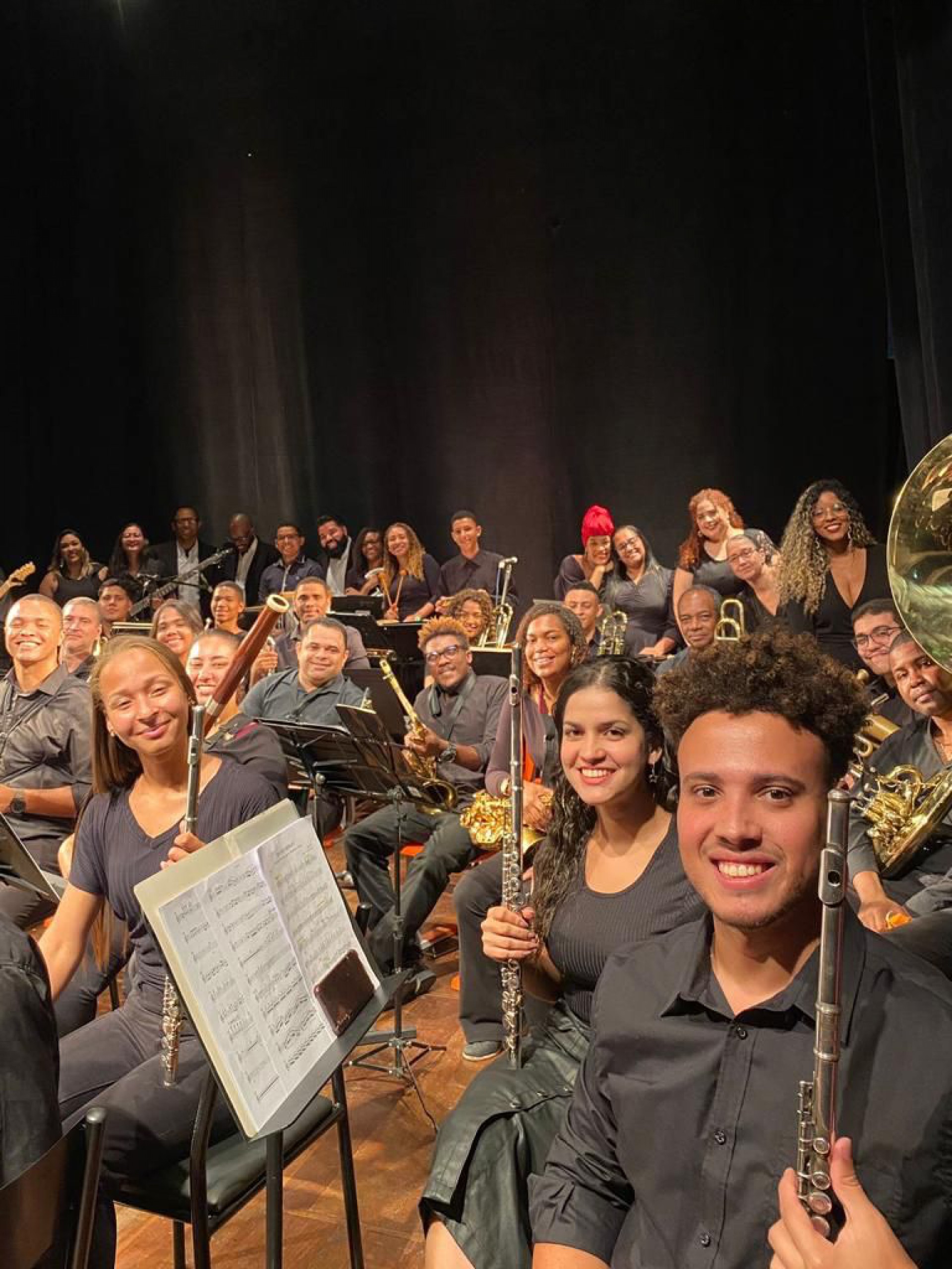 Alunos do Polo de Música da Fundec participam de concerto em teatro no Rio