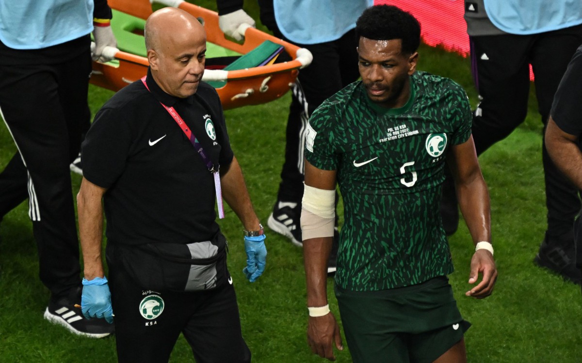 Pol&ocirc;nia e Ar&aacute;bia Saudita fizeram jogo animado pelo Grupo C da Copa do Mundo